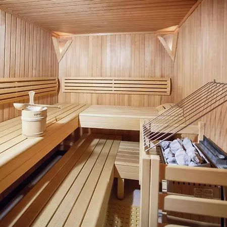In Kaltenbach Near Lift, Cleaning Included * Stumm